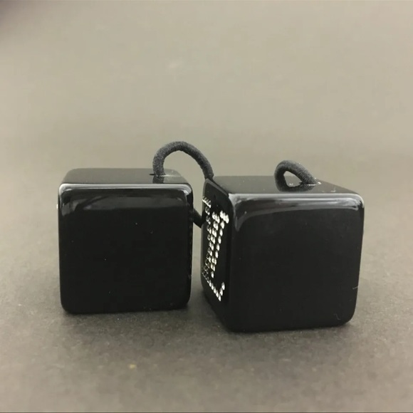 AUTH Louis Vuitton 2 Piece Set LV Logo Rhinestone Hair Cube Accessories - Picture 5 of 8